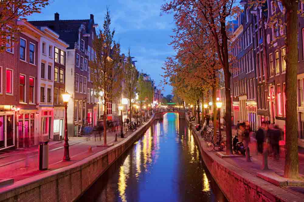 shopin-holidays-Amsterdam-to-Den-Haag-trip