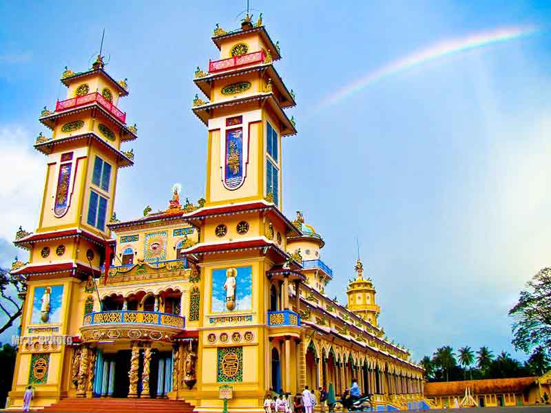 shopin-holidays-Hanoi-temple-tour